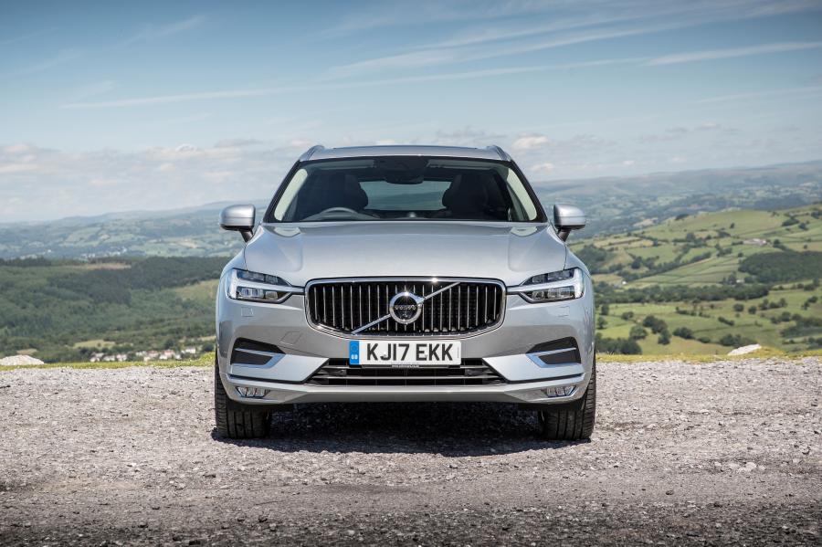  Volvo XC60 D5 R-Deisgn 2017 года  (UK) (фото 62 из 82)